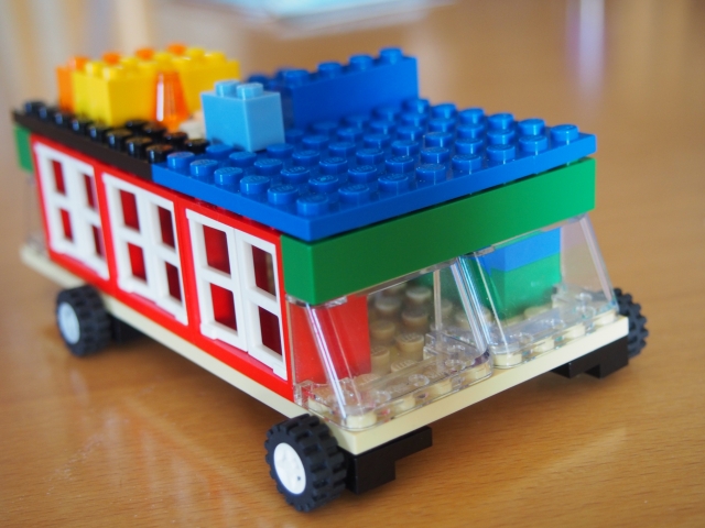レゴで作ったバス